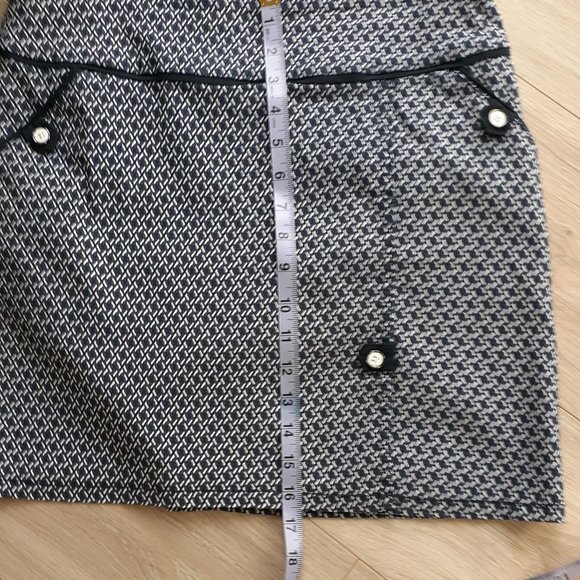 Le Grenier navy blue stretchy skort - Picture 4 of 6